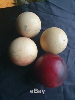4 Boules de Billard Anciennes. Epoque Napoléon III, XIXème siècle. Snooker ball