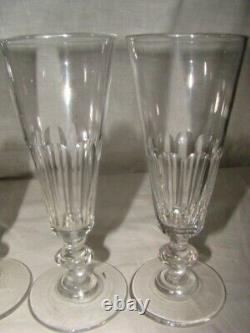 6 flûtes en cristal taillé de Baccarat modèle Caton époque fin XIXème