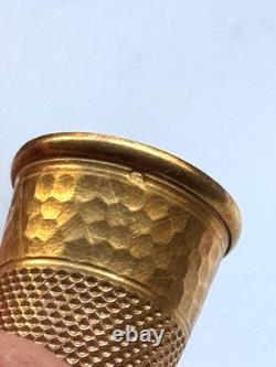 ANCIEN DÉ À COUDRE ÉPOQUE XIXème EN OR MASSIF 18K POIDS 4,56gr
