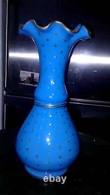 ANCIEN VASE EN OPALINE BLEU ETOILE XIXème EPOQUE NAPOLEON III