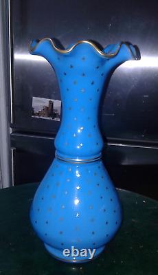 ANCIEN VASE EN OPALINE BLEU ETOILE XIXème EPOQUE NAPOLEON III