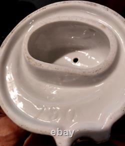 ANCIENNE PAIRE DE BOUGEOIRS PORCELAINE ET BISCUITS EPOQUE XIXème