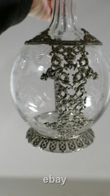 Aiguière En Cristal Gravé Et Monture Filigrané En Métal Argenté, époque XIX ème