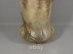 Amphora Austria, très grand vase au cacatoës en céramique, époque fin XIX ème