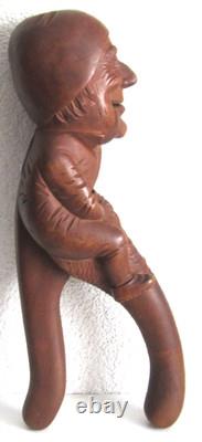 Ancien grand Casse noix en bois personnage époque XIXème siècle art populaire