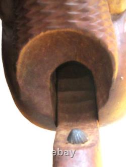 Ancien grand Casse noix en bois personnage époque XIXème siècle art populaire