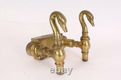 Ancien robinet Col de cygne Epoque XIXème Antique swan tap Solid brass