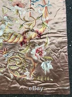 Ancienne et grande broderie sur soie époque NAPOLEON III embroidery on silk 19th
