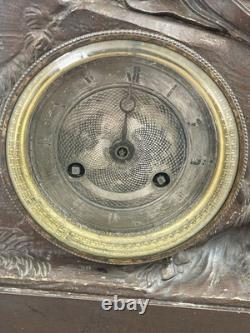 Ancienne pendule bronze époque XIX siècle mouvement a fil