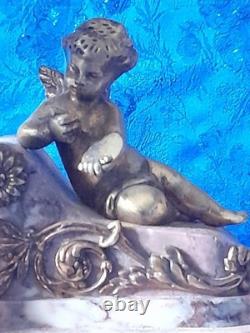Ancienne pendule en bronze a décors d'angelots époque fin 19é début 20é louis16