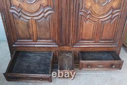 Armoire Louis XIV en chêne massif époque 18ème