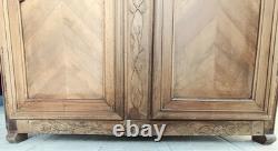 Armoire époque Louis XV Armoirie Couronne de France