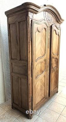 Armoire époque Louis XV Armoirie Couronne de France