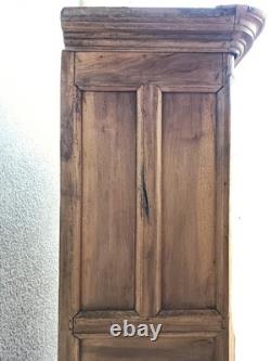 Armoire époque Louis XV Armoirie Couronne de France