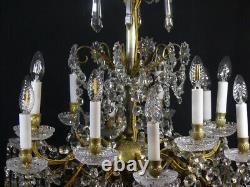 Baccarat, Grand Lustre 12 Lumières En Cristal Et Bronze, époque XIX ème Siècle