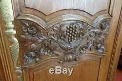 Belle petite armoire Normande avec tiroir époque XIX ème bel état