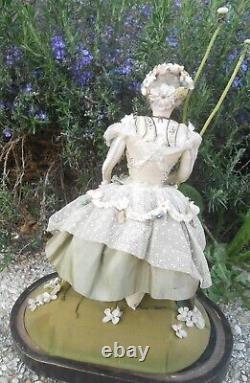 Belle poupée Parisienne François Gautier sous globe époque XIXème
