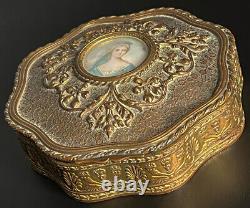 Boîte / Coffret à bijoux en cuivre repoussé (époque XIXème)