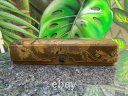 Boîte rectangulaire en laque maki-e à décor de glycines Japon, époque Meiji