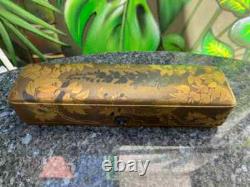 Boîte rectangulaire en laque maki-e à décor de glycines Japon, époque Meiji