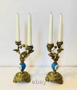 Bougeoirs / chandeliers époque XIXe en bronze doré massif, fûts en porcelaines