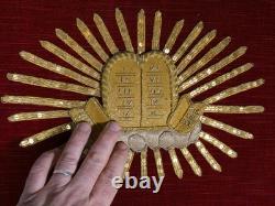 Broderie religieuse Les 10 commandements monté en cadre, époque XIX ème