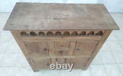 Buffet meuble de métier époque Louis XIV en chêne