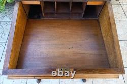 Bureau Davenport en noyer marqueté époque Victorienne