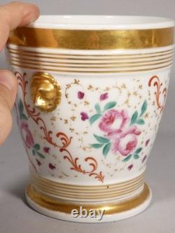 Cache pot en porcelaine de Paris, époque Louis Philippe, début XIX ème