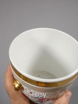 Cache pot en porcelaine de Paris, époque Louis Philippe, début XIX ème