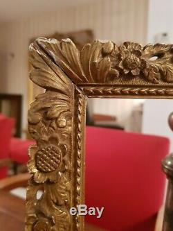 Cadre Ancien en bois sculpté et doré époque XIX ème s dorure à la feuille d'or