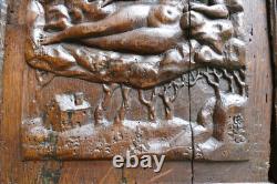 Cadre avec Panneau bas relief Haute Epoque chêne sculpté personnage