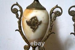 Cassolettes en marbre et bronze style Louis XVI époque XIXème garniture pendule