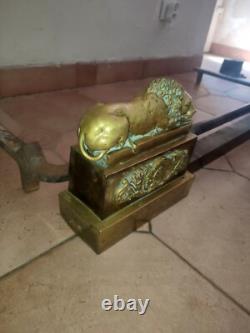 Chenets barre de cheminée aux Lions en bronze epoque Restauration Empire XIXème