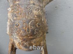Chine Vase JUE Tripode Fonte ancienne XIX ème manque un pied 19cm haute époque