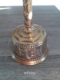 Cloche de table en bronze époque XIXème siècle A Identifié