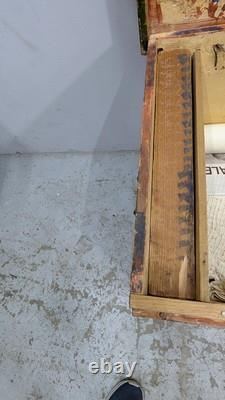 Coffre grec en bois blanc et fer époque XIX éme