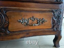 Commode Lyonnaise en noyer époque 18ème