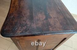 Commode Lyonnaise en noyer époque 18ème