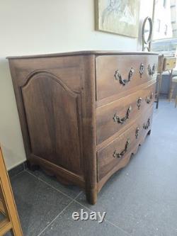 Commode provinciale en noyer massif Époque Louis XIV / Régence Début XVIII
