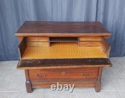 Commode secrétaire à crosse époque Restauration en noyer