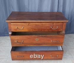 Commode secrétaire à crosse époque Restauration en noyer