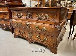 Commode tombeau époque Régence