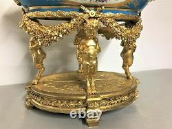 Coupe surtout de table en porcelaine et bronze doré époque XIXème siècle