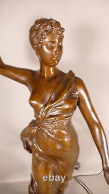 Diane Chasseresse Par Levasseur, Sculpture En Bronze Patiné, époque Fin XIX ème