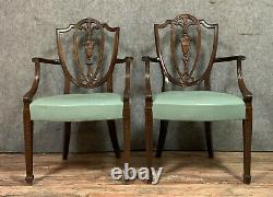 Élégante paire de fauteuils époque XIXeme en acajou vers 1860-1880