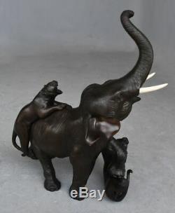 Éléphant et tigres bronze Japonais époque fin XIXème