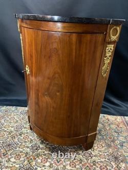 Encoignure buffet d'angle acajou ornements bronze doré époque Restauration 1815