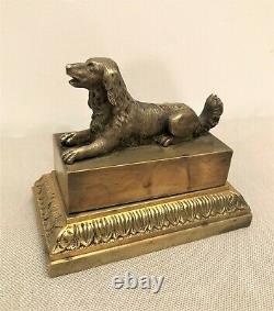 Encrier dissimulé en bronze chien couché époque XIXème siècle
