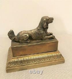 Encrier dissimulé en bronze chien couché époque XIXème siècle